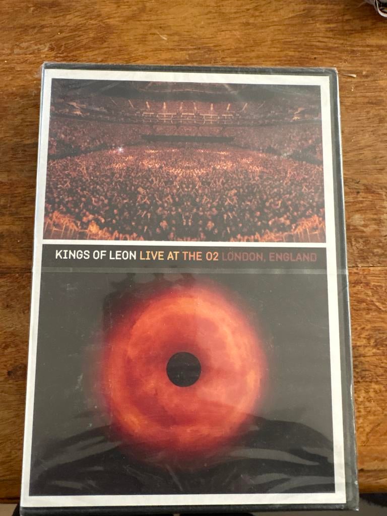 Kings of Leon - Live at the O2 (DVD), Alle leeftijden, Boxset, Muziek en Concerten, Ophalen of Verzenden
