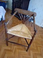 2 Drie Hoek Stoeltjes, Antiek en Kunst, Antiek | Meubels | Stoelen en Banken, Ophalen