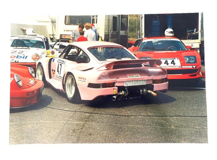 Ferrari / Porsche - Groot formaat fotoprint (60x40 cm), Verzamelen, Automerken, Motoren en Formule 1, Gebruikt, Auto's, Verzenden