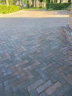 onkruidvrij maken met onkruidborstel, Ophalen, 10 m² of meer, Terrastegels