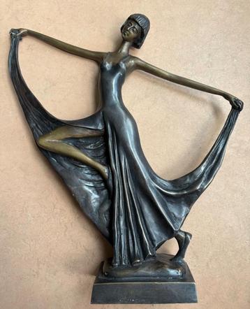 Bronzen danseres, art deco beschikbaar voor biedingen