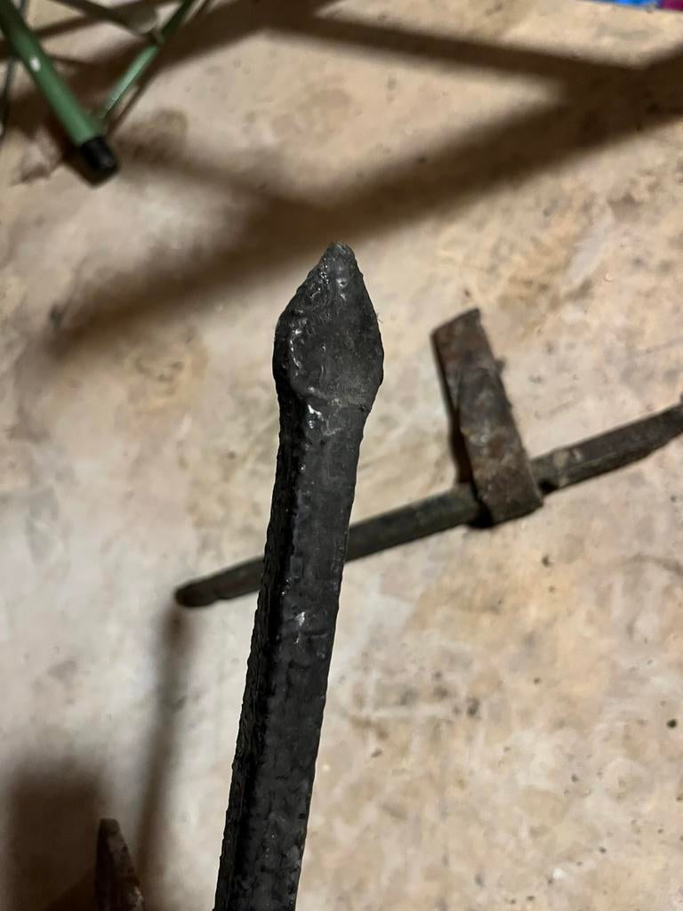 2 muurplaatankers antiek smeedijzer, Ophalen of Verzenden