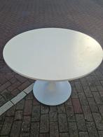 Witte ronde tafel - Tulip stijl merk Ikea model Dovksta, Huis en Inrichting, Tafels | Eettafels, Ophalen, Gebruikt, Rond, Vier personen