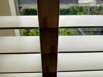 Houten jaloezieën  beschikbaar voor biedingen