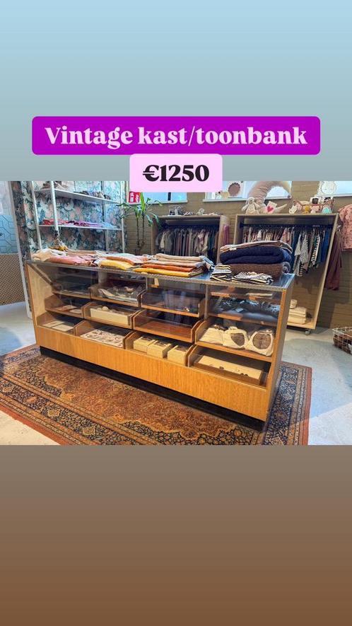 Vintage vitrine toonbank, Huis en Inrichting, Kasten | Vitrinekasten, Gebruikt, Minder dan 100 cm, 150 tot 200 cm, 50 tot 75 cm
