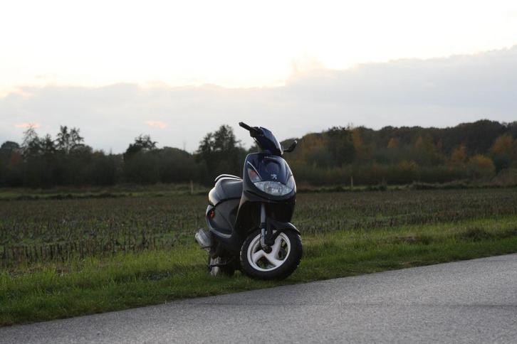 Vivacity Sport Line 50cc, Fietsen en Brommers, Scooters | Peugeot, Gebruikt, Vivacity, Maximaal 25 km/u, Tweetakt, Ophalen