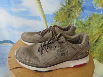 Legergroene sneakers mt 41 Marina militare beschikbaar voor biedingen