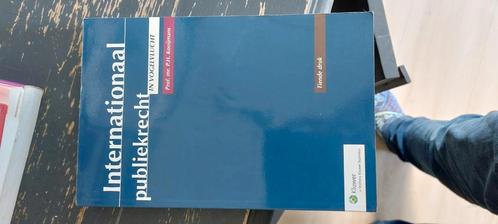 P.h. Kooijmans - Internationaal publiekrecht in vogelvlucht, Boeken, Wetenschap, Zo goed als nieuw, Ophalen of Verzenden