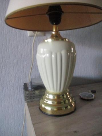 staande lamp beschikbaar voor biedingen