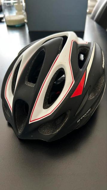 Btwin fietshelm beschikbaar voor biedingen