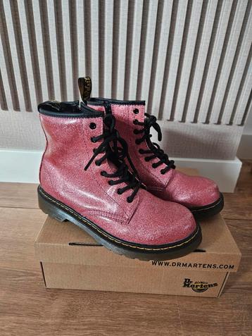 Dr. Martens Glitter Roze - Maat 36 - Nieuwstaat beschikbaar voor biedingen