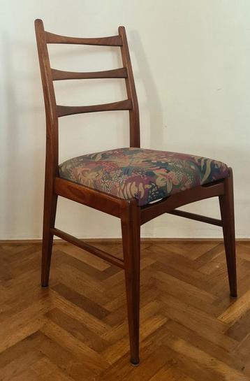 Vier vintage, design eetkamerstoelen. Jaren 60. Teak beschikbaar voor biedingen