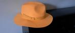 Hoedje, Kleding | Dames, Hoeden en Petten, Ophalen of Verzenden, Zo goed als nieuw