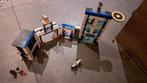 Lego politiebureau #60246, Kinderen en Baby's, Speelgoed | Duplo en Lego, Ophalen, Zo goed als nieuw, Complete set, Lego