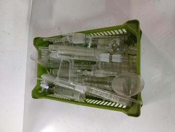 Laboratorium glaswerk  beschikbaar voor biedingen