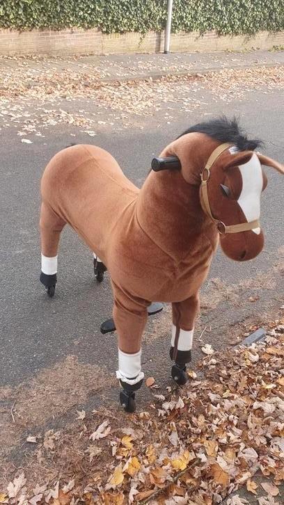 Groot speelgoed paard waar je mee kan rijden, Kinderen en Baby's, Speelgoed | Overig, Zo goed als nieuw, Jongen of Meisje, Ophalen