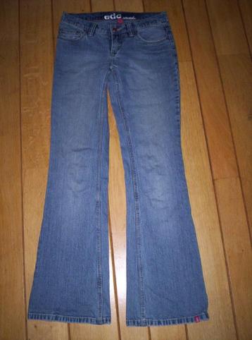 ESPRIT spijkerbroek FIVE licht blauw flared maat 26 beschikbaar voor biedingen