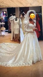 Prachtige vintage trouwjurk - ivoor, Kleding | Dames, Trouwkleding en Trouwaccessoires, Ophalen of Verzenden, Zo goed als nieuw