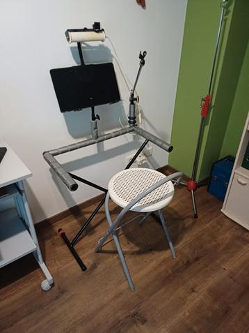 3 minuten keyboard steun voor optredens keyboard. beschikbaar voor biedingen
