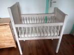 Smal wiegje 47 cm breed met matrasje, Ophalen, Gebruikt, Wieg