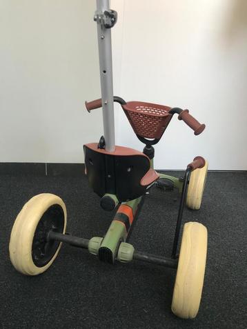 Berg Buzzy Retro Groen met Duwstok beschikbaar voor biedingen