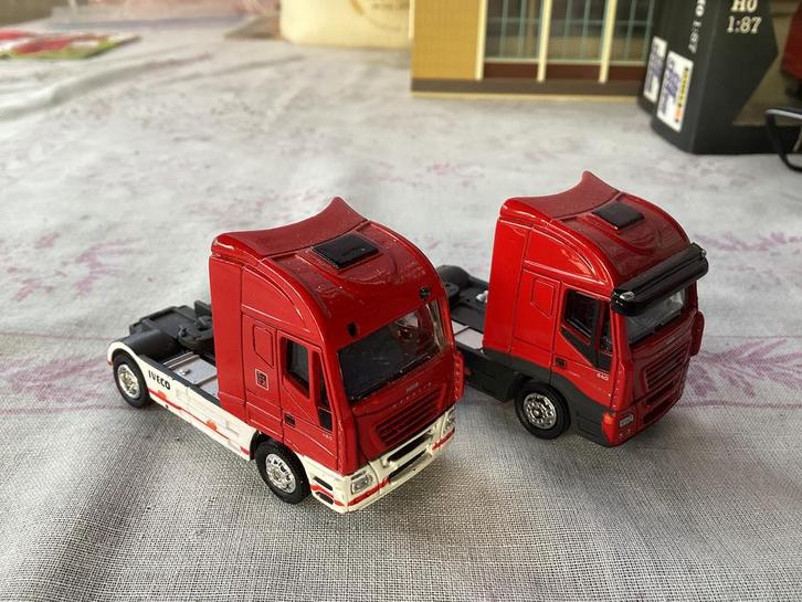 Iveco Stralis 1:87, Hobby en Vrije tijd, Modelauto's | 1:87, Gebruikt, Bus of Vrachtwagen, Ophalen of Verzenden