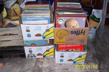 4 dozen vol met lp's beschikbaar voor biedingen