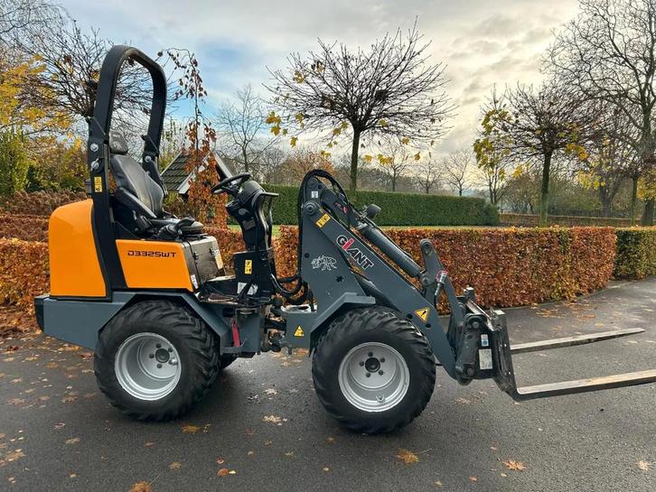 Giant D332SWT (bj 2017), Zakelijke goederen, Machines en Bouw | Kranen en Graafmachines, Wiellader of Shovel