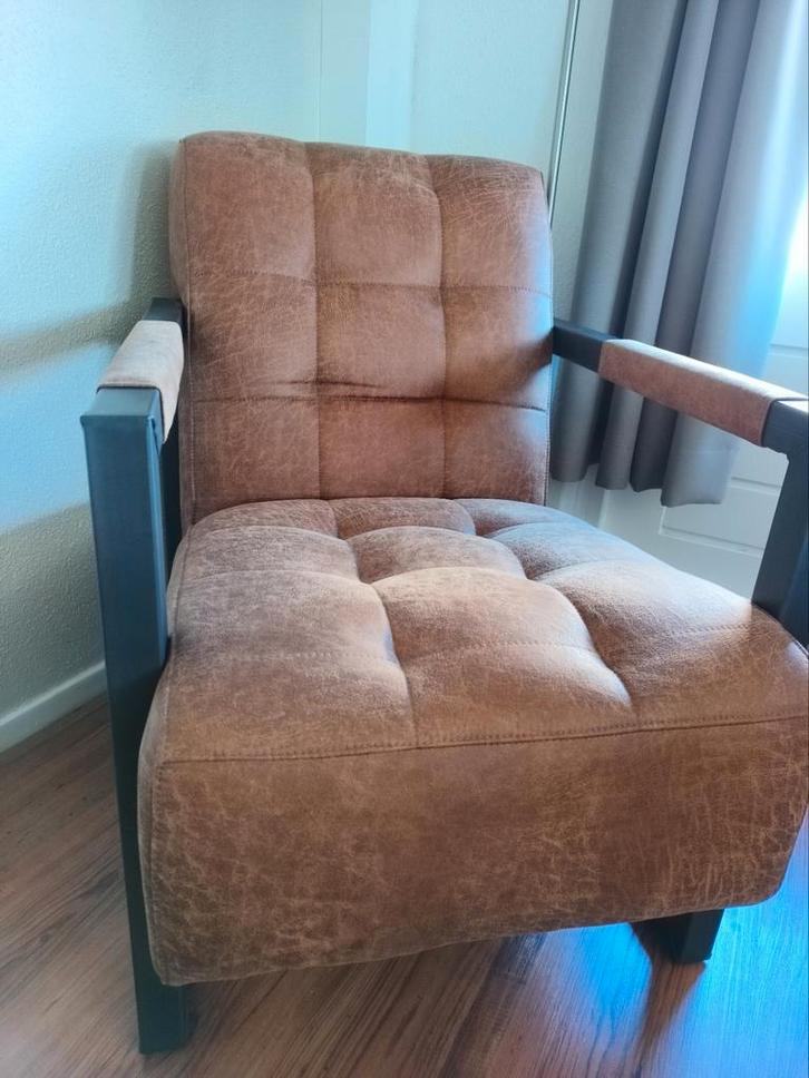 Stevige Industriële Fauteuil, Huis en Inrichting, Fauteuils, Zo goed als nieuw, Kunststof, 50 tot 75 cm, Minder dan 75 cm, Ophalen