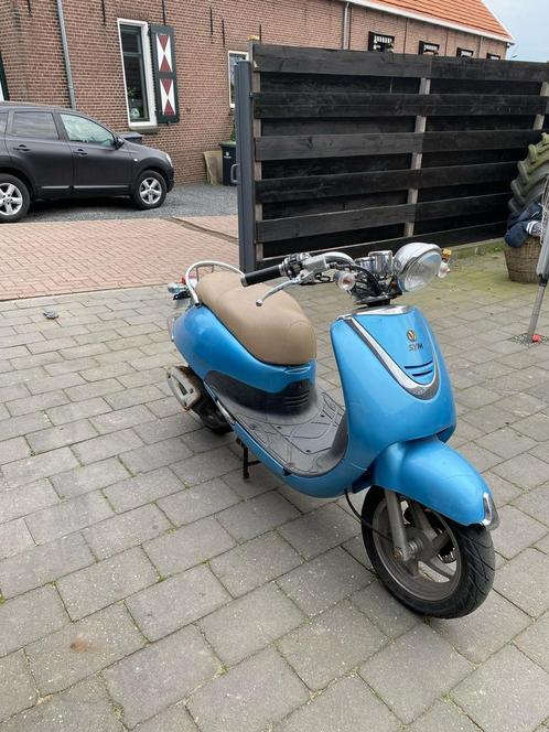 Sym cello scooter, Fietsen en Brommers, Scooters | SYM, Gebruikt, Overige modellen, Maximaal 45 km/u, Benzine, Ophalen