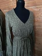 Groene bloemenjurk - Maat 38 nieuw, Kleding | Dames, Jurken, Maat 38/40 (M), Nieuw, Ophalen of Verzenden, Knielengte