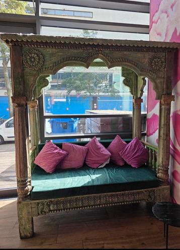 Balinees canopy bed beschikbaar voor biedingen
