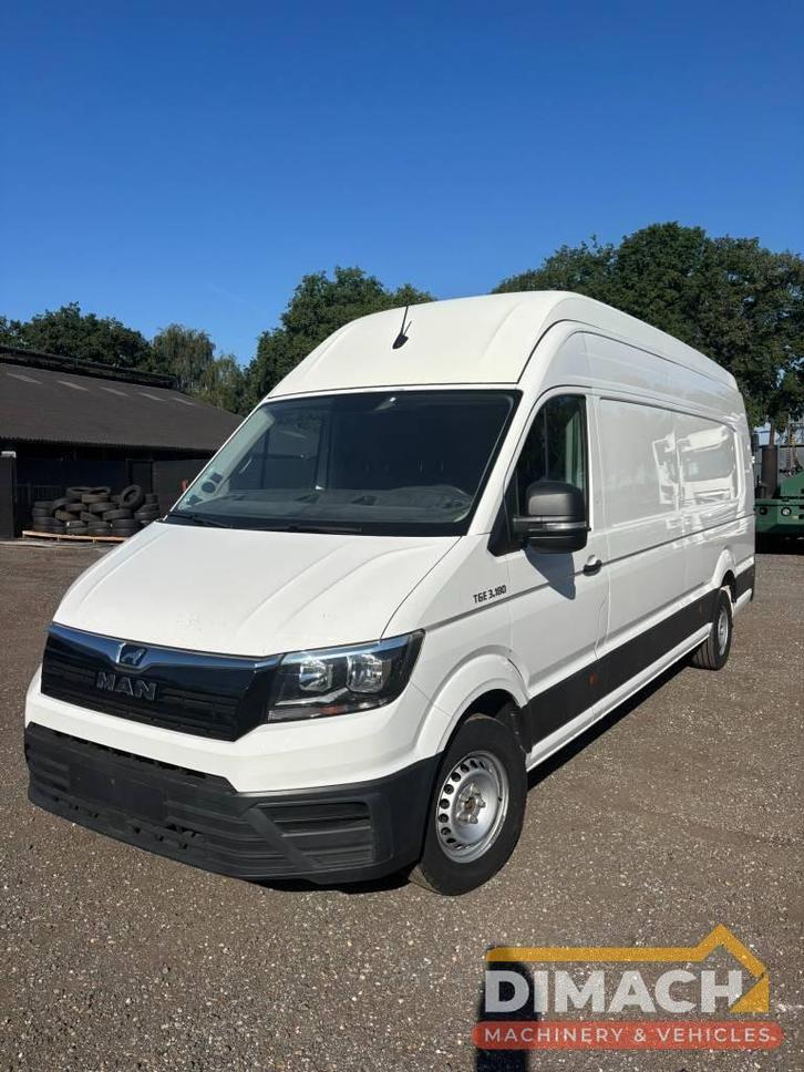 MAN TGE 3.180 L4H3 maxi Engine problem - motorschade -VW cra, Auto's, Vrachtwagens, Te koop, MAN, Diesel, Handgeschakeld, Wit