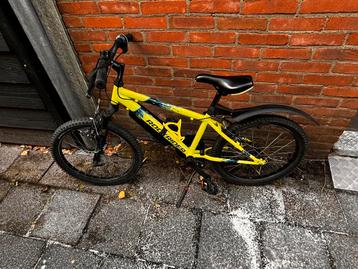 Rockrider ST 500 24″ MTB – slot, spatbord & bidonhouder beschikbaar voor biedingen