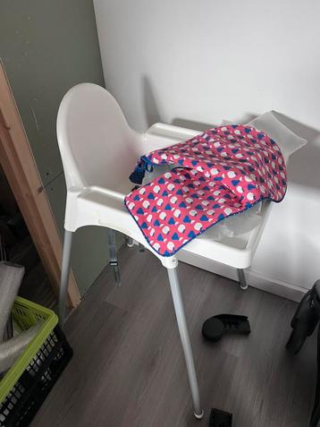 Ikea kinderstoel beschikbaar voor biedingen
