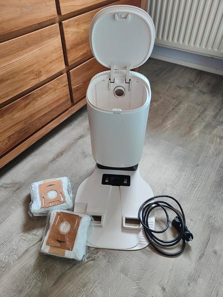 Ecovacs Auto-Empty Station, Witgoed en Apparatuur, Stofzuigers, Gebruikt, Robotstofzuiger, Minder dan 1200 watt, Stofzak, Ophalen of Verzenden