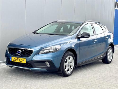 Volvo V40 Cross Country 1.6 T4 Momentum | Camera | Trekhaak, Auto's, Volvo, Bedrijf, Te koop, V40, ABS, Airbags, Airconditioning