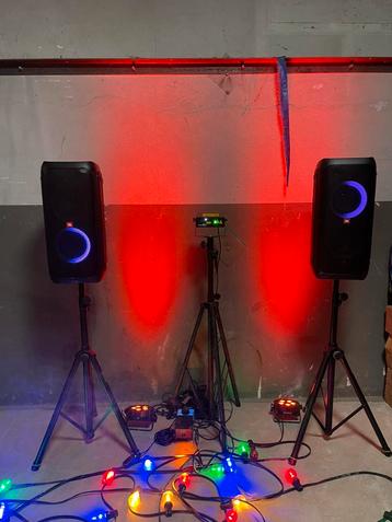 JBL Partyboxen te huur (jbl310/jbl1000) met verlichting beschikbaar voor biedingen