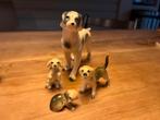 4 porseleinen beeldjes honden, incl beagle, Verzamelen, Ophalen of Verzenden, Zo goed als nieuw, Dier