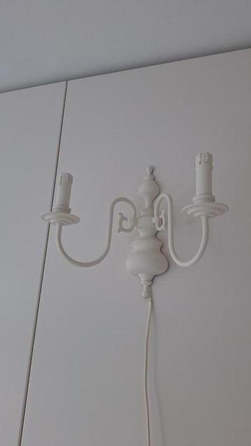 Leuk klein lampje beschikbaar voor biedingen