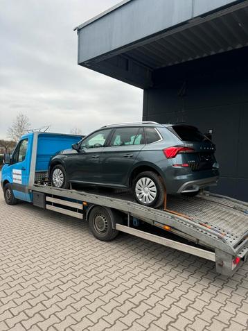 Sleepdienst takeldienst takelwagen auto ambulance beschikbaar voor biedingen