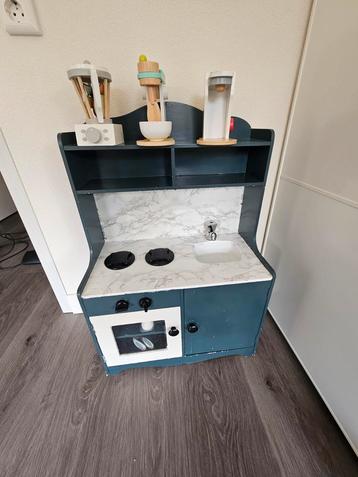 Speelgoedkeuken met accessoires voor dreumes/peuter beschikbaar voor biedingen