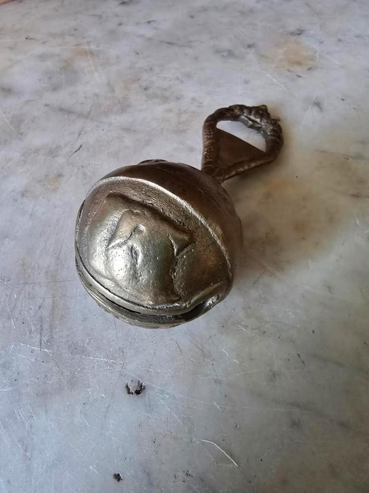 Oude messing bel met opener, Antiek en Kunst, Antiek | Koper en Brons, Ophalen of Verzenden