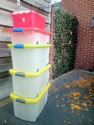Stapel bakken,storage boxen beschikbaar voor biedingen