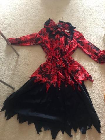 Heksenjurk - Halloween beschikbaar voor biedingen