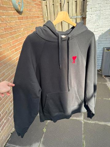 Ami Paris Hoodie - Zwart beschikbaar voor biedingen