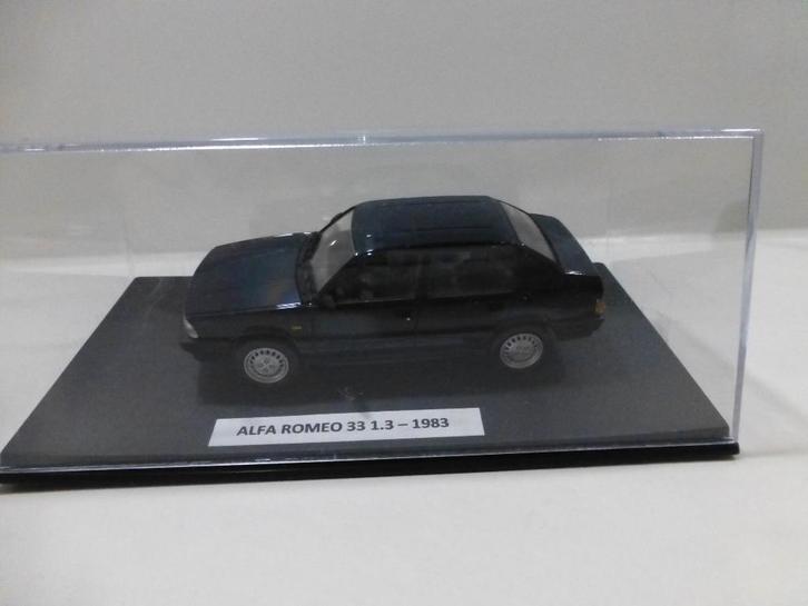 Alfa Romeo 33 1.3 1983 donker blauw, Hobby en Vrije tijd, Modelauto's | 1:43, Zo goed als nieuw, Auto, Overige merken, Ophalen of Verzenden