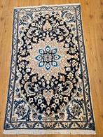 Handgeknoopt perzisch tapijt nain 135x86, Info@SlatsAntiek.nl, Crème, 100 tot 150 cm, Perzisch