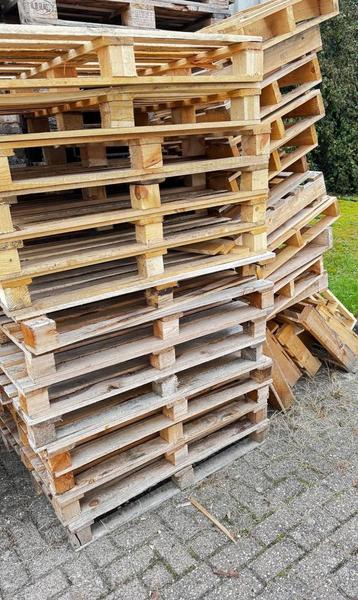 Doorlopend gratis pellet-hout beschikbaar voor biedingen