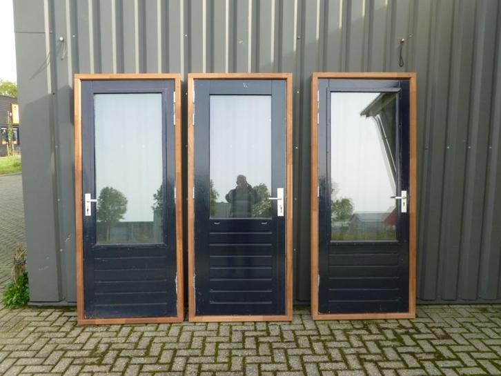 Diverse buitendeuren - compleet - diverse maten - KOOPJE!!!!, Doe-het-zelf en Verbouw, Kozijnen en Schuifpuien, Zo goed als nieuw